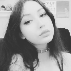 Meet your Posher, Alexi